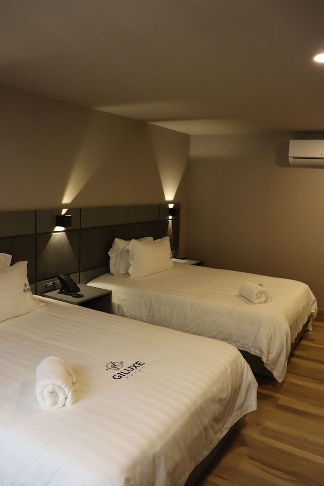 Giluxe Hotel Deluxe Double or Twin Room 2