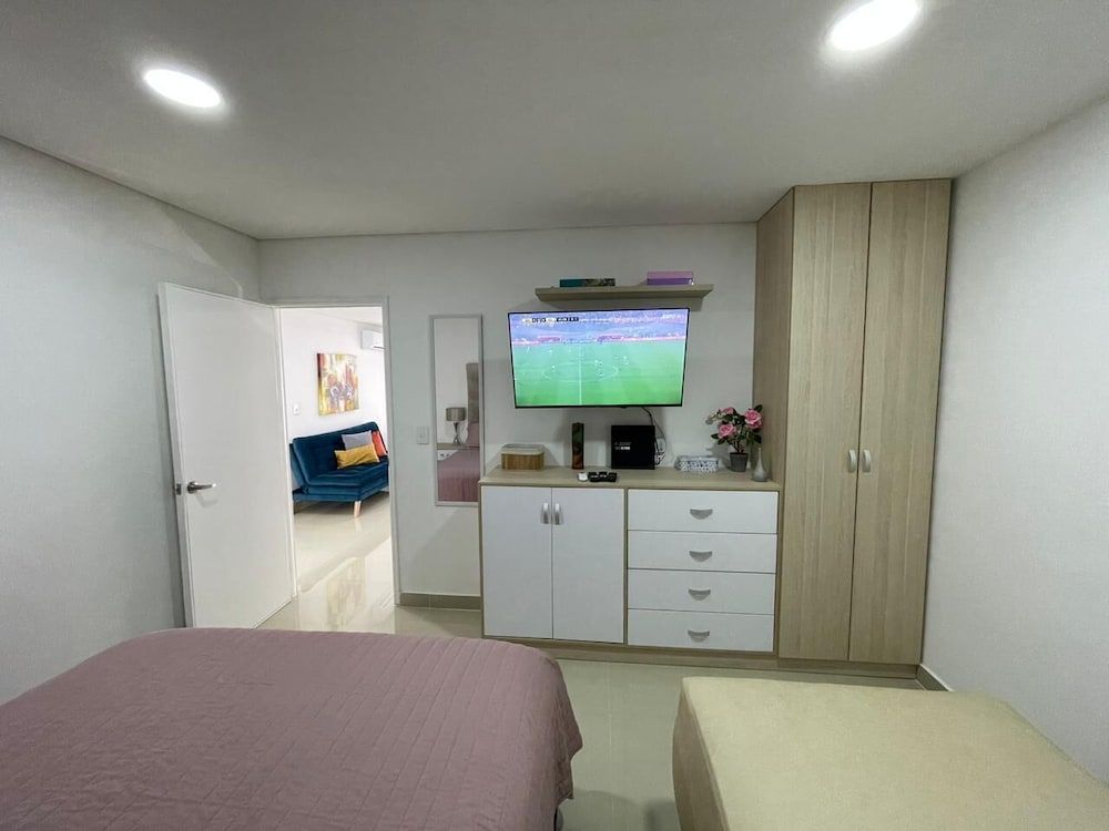 Apartamentos en Edificio Portofino ICDI Basic Apartment, 1 Bedroom, Air conditioning, City View