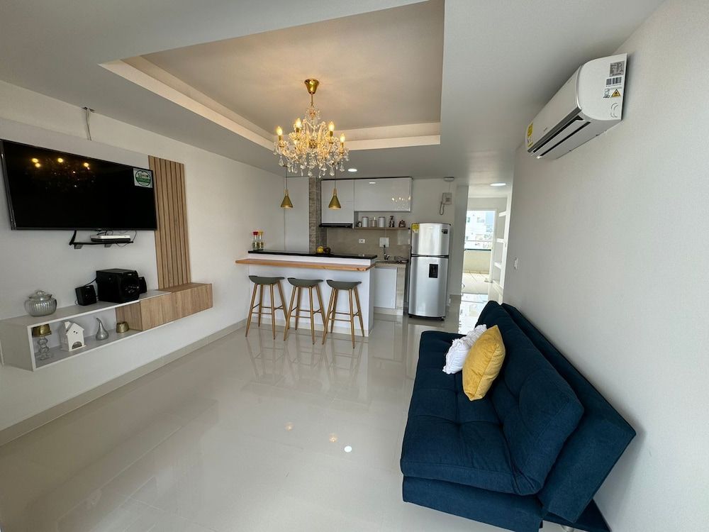 Apartamentos en Edificio Portofino ICDI Comfort Apartment, 3 Bedrooms, Balcony, Beachside 6