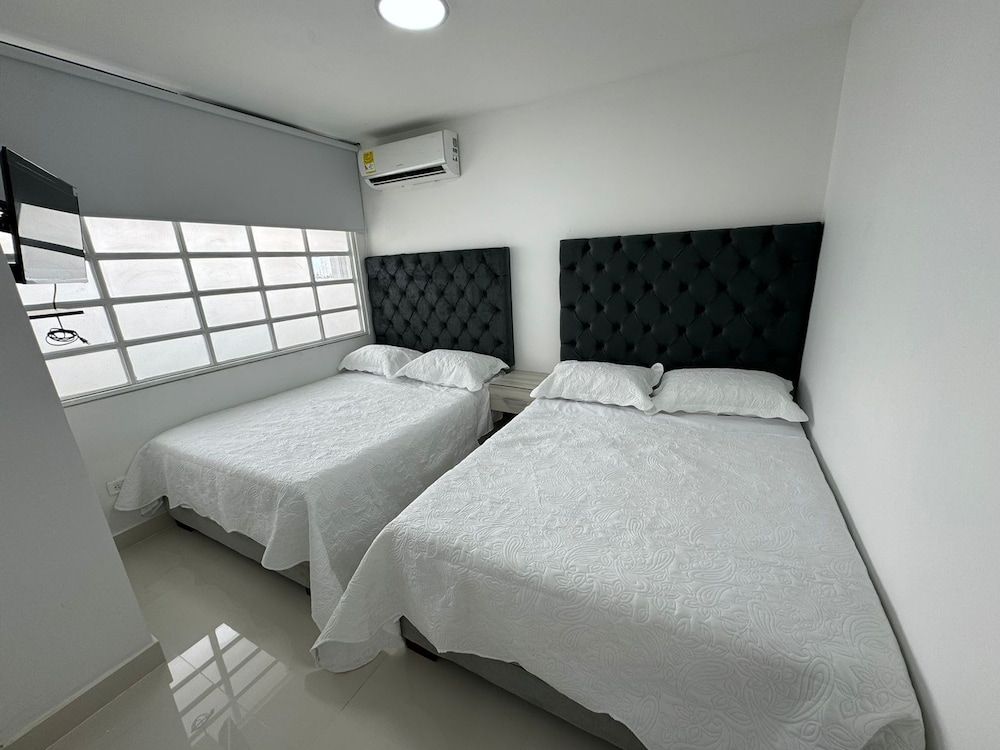 Apartamentos en Edificio Portofino ICDI Comfort Apartment, 3 Bedrooms, Balcony, Beachside 3