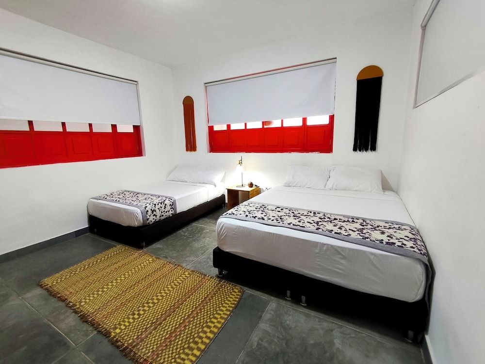 CASA DE PIEDRA Deluxe Triple Room 2