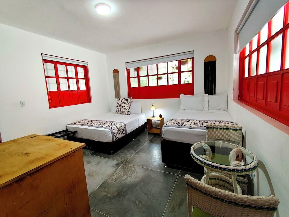 CASA DE PIEDRA Deluxe Triple Room 4