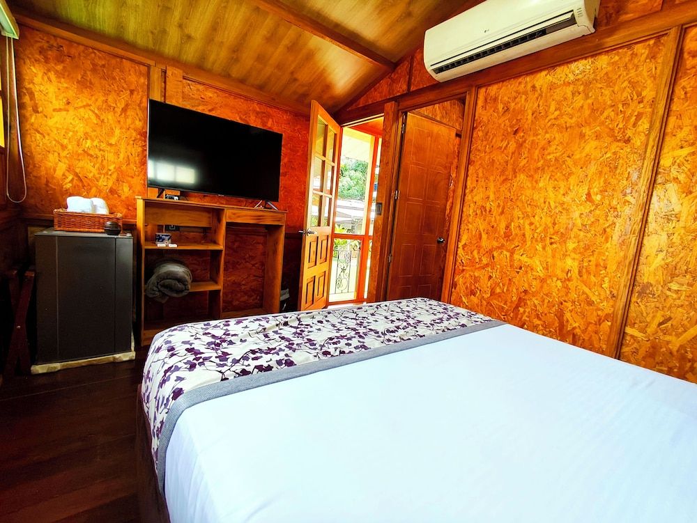 CASA DE PIEDRA Superior Tree House