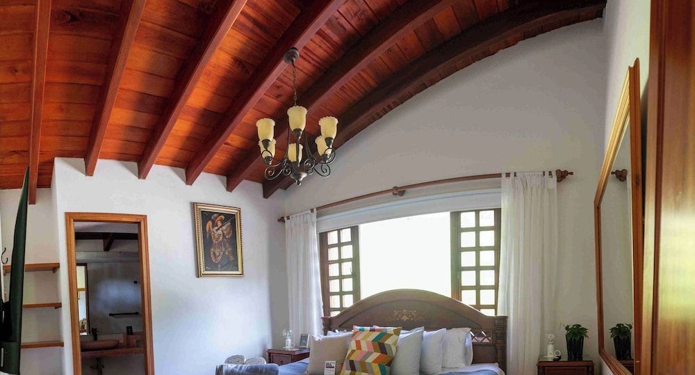 Autenthico Sajonia Hotel Aeropuerto Deluxe Room 14