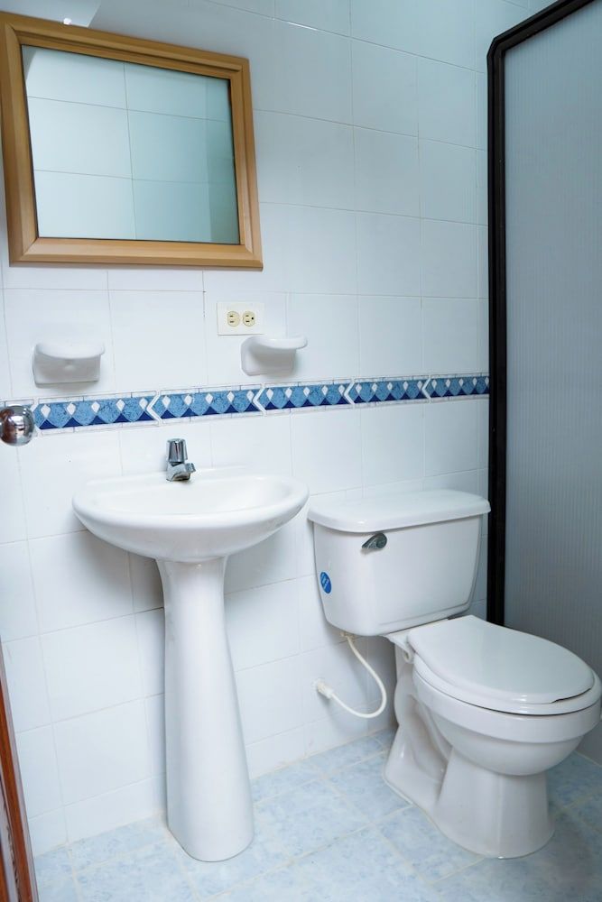 HOTEL STEVEN Double Room Single Use, Private Bathroom 12