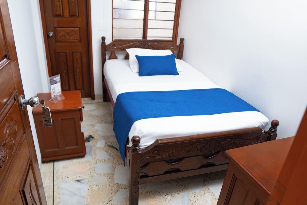 HOTEL STEVEN Single Room, Private Bathroom 2