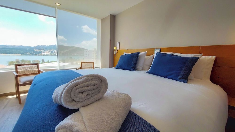 Samakwa Hotel Boutique Superior Double Room, Lake View