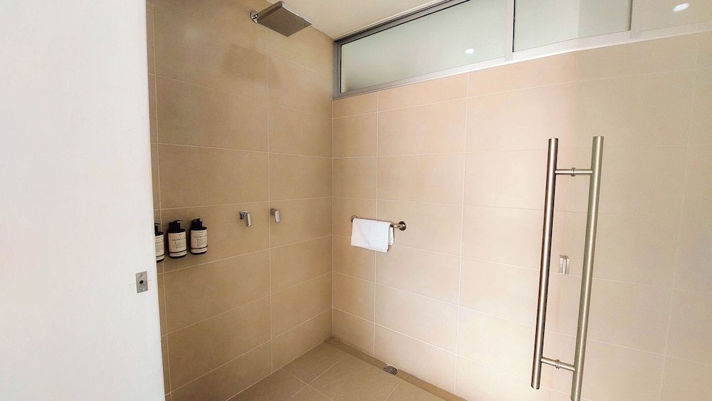 Samakwa Hotel Boutique Superior Double Room, Lake View 14