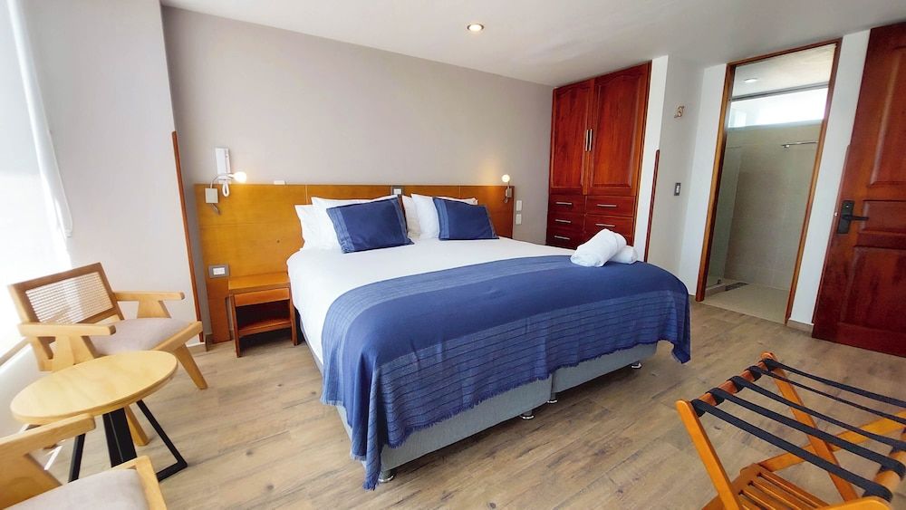 Samakwa Hotel Boutique Superior Double Room, Lake View 12