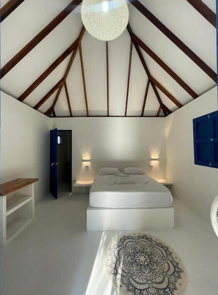 Hotel Coral Sand Deluxe Cabin, Garden View 4