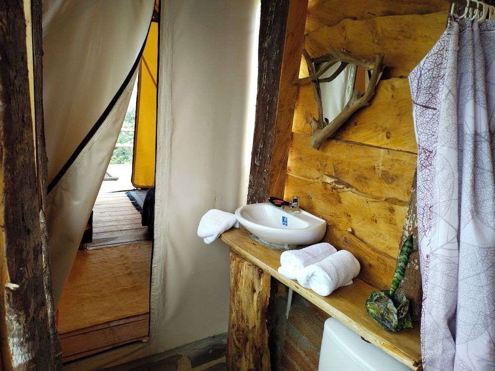 Glamping Rustiko Salento Panoramic Tent, Balcony, Mountain View 8