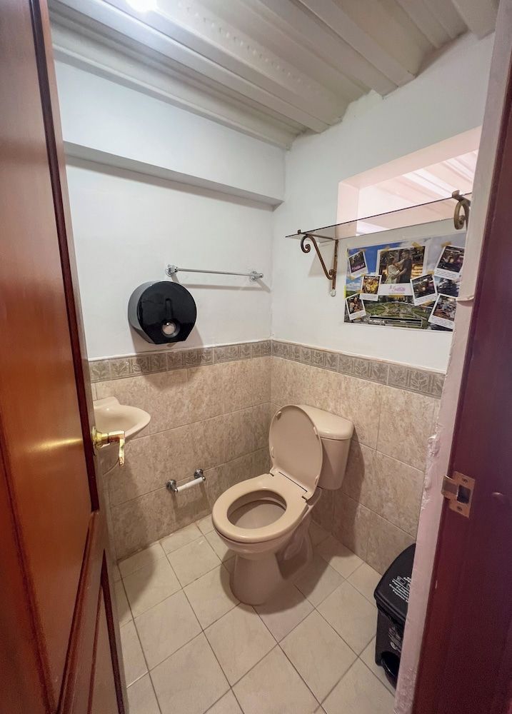 La Cosecha Hostal Basic Double Room, Mountain View 5