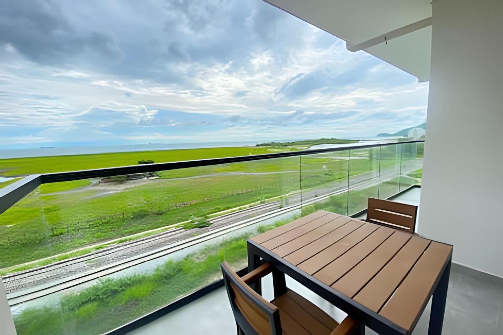 Two-Bedroom Apartment with Balcony and Sea View