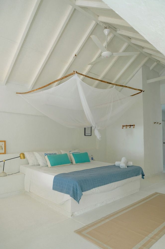 Deluxe Studio Suite, 1 King Bed, Ocean View