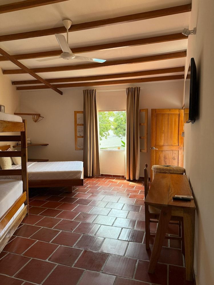 Hotel Jardin Boutique Rodadero Family Quadruple Room 3