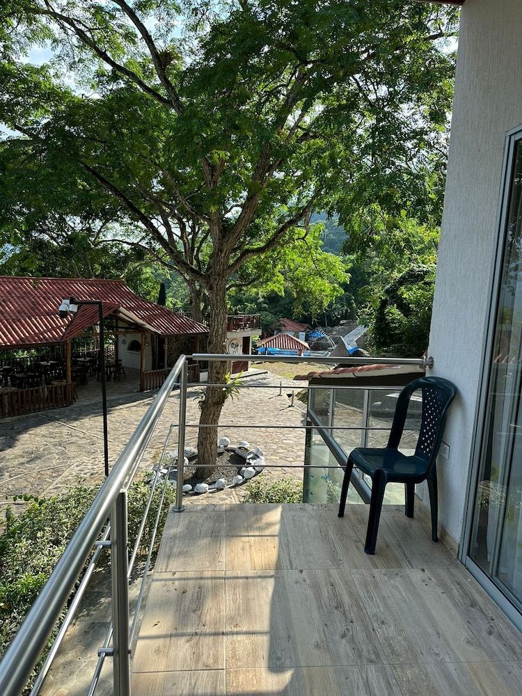 Comfort Cottage, Balcony, Mountain View