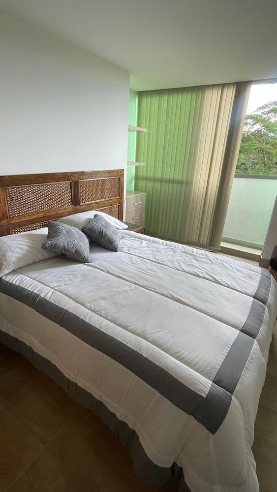 Apartment, 2 Bedrooms, Balcony, City View