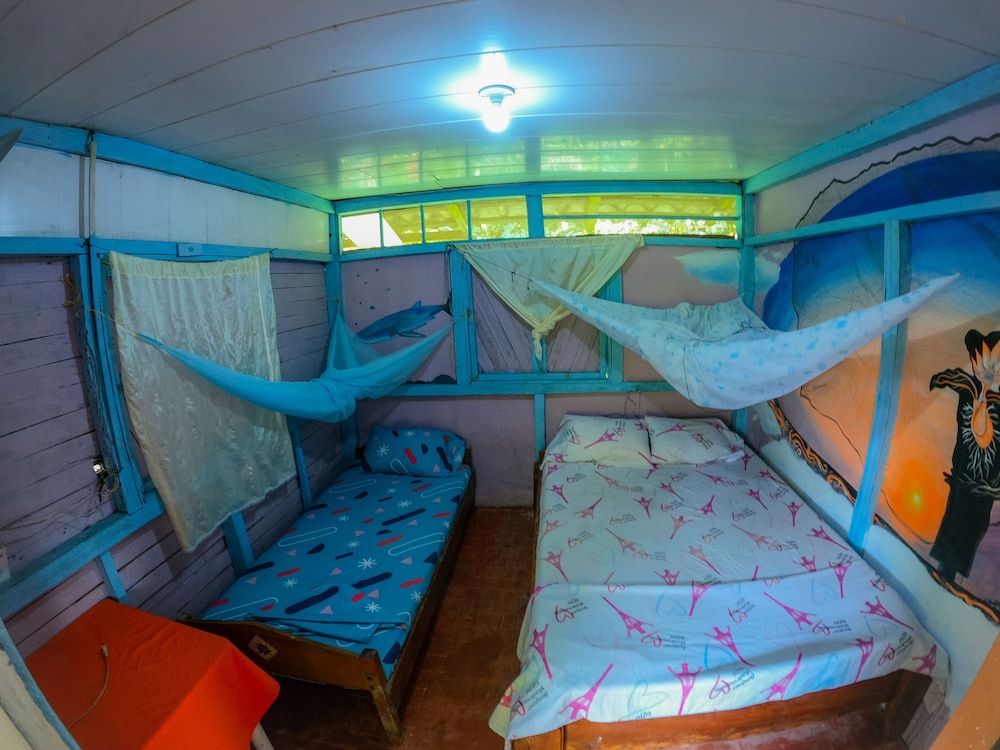 Wira Pora Hostal City Shared Dormitory, Garden View 3