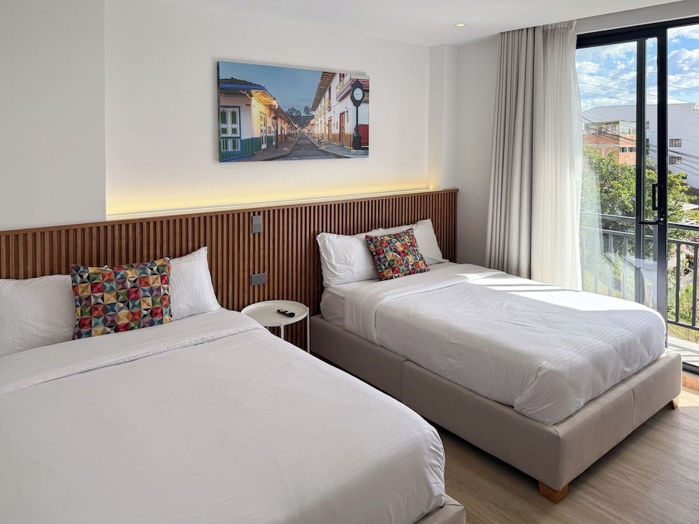 Villa Milá Classic Apartment, Balcony, Hill View 12