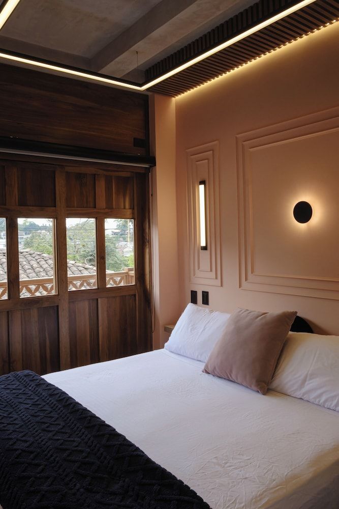 Bindi Hostel Superior Double Room, City View 10