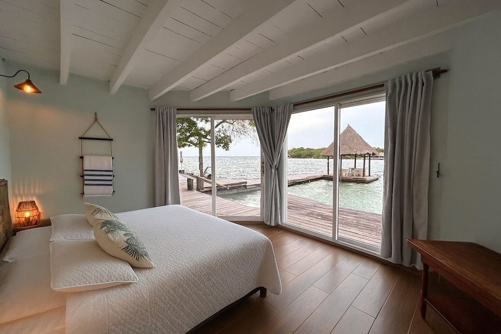 Fragata Island Panoramic Double Room, Ocean View 4