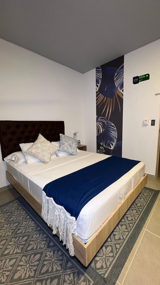 Hotel Star 37 Av Standard Room, 1 Double Bed, Housekeeping 7