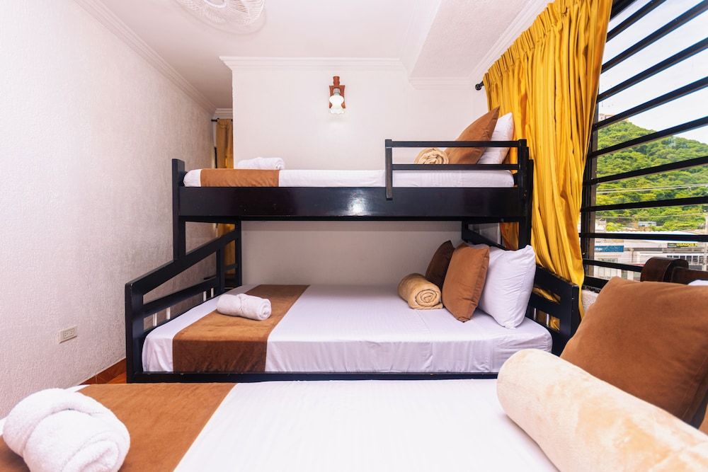 Standard Quadruple Room, Multiple Beds, Air conditioning