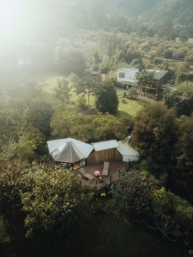 Glamping Lumbre Deluxe Quadruple Room, Mountain View 10