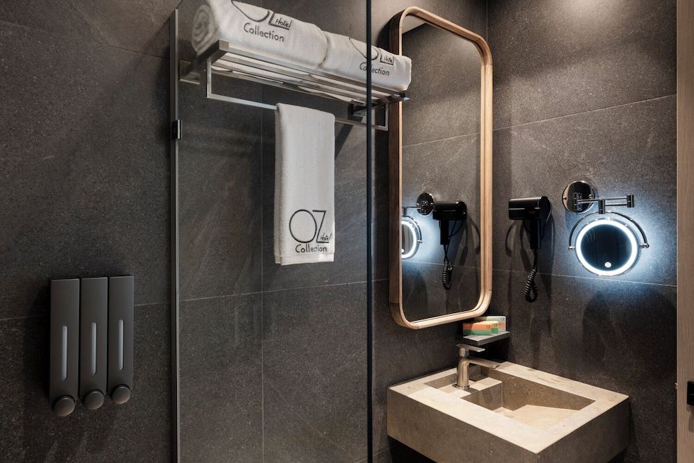 OZ Hotel Collection Classic Double Room 9