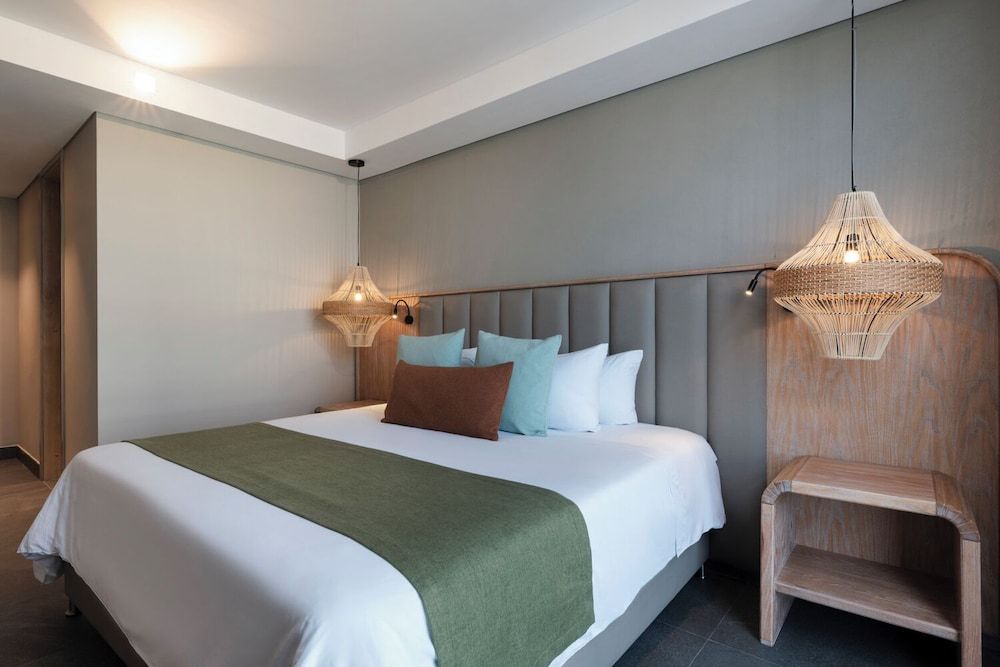 OZ Hotel Collection Classic Double Room 6