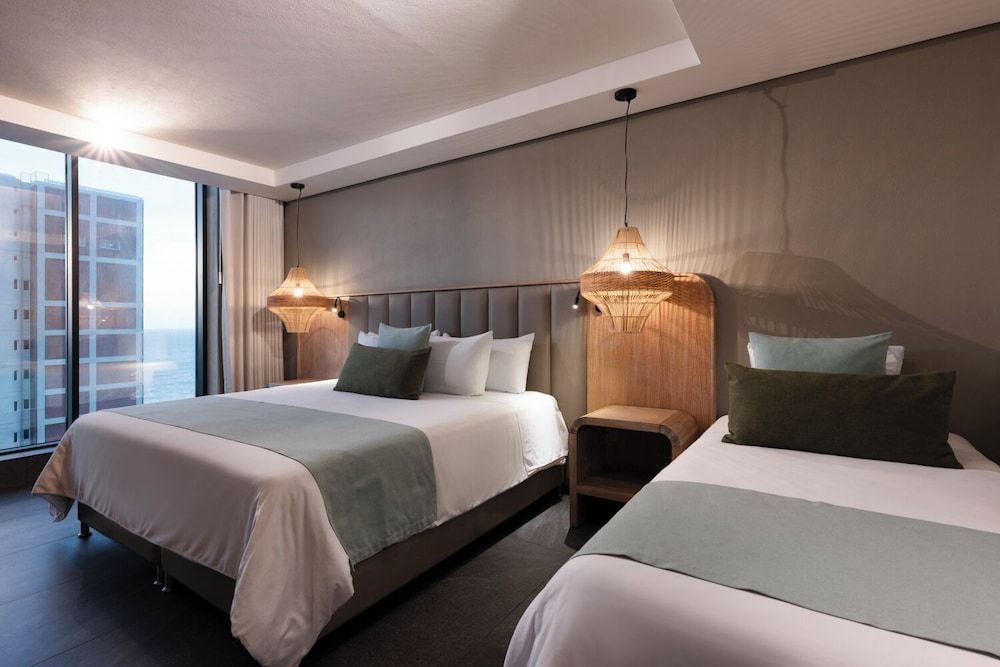 OZ Hotel Collection Junior Suite 5