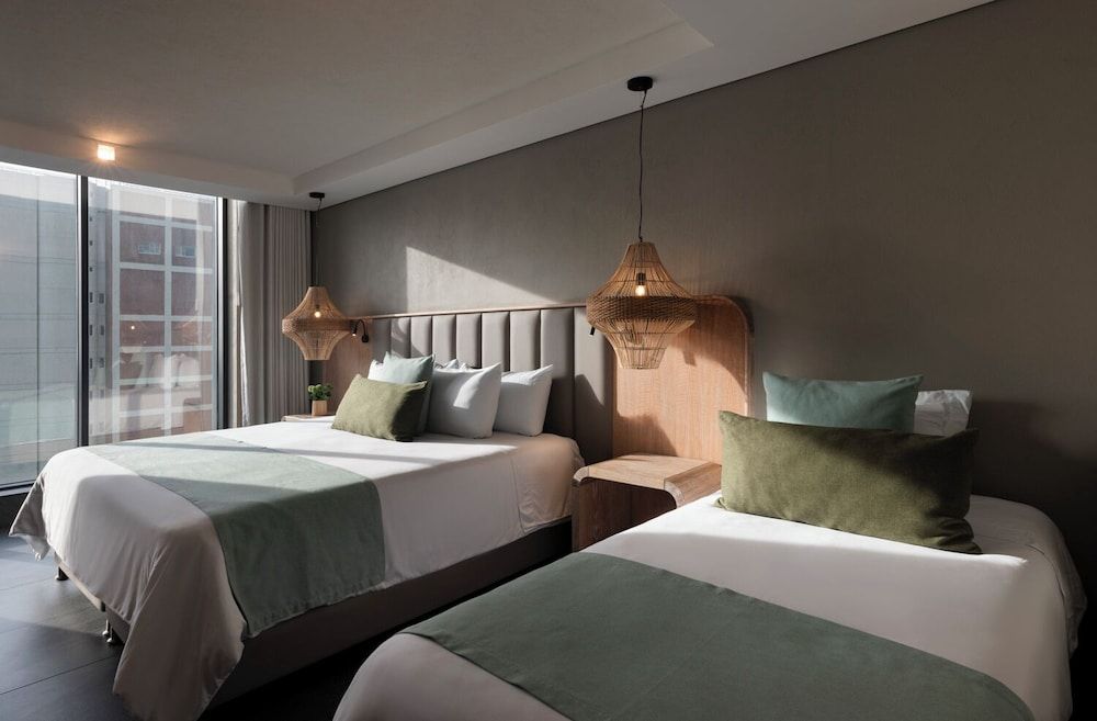 OZ Hotel Collection Junior Suite 2