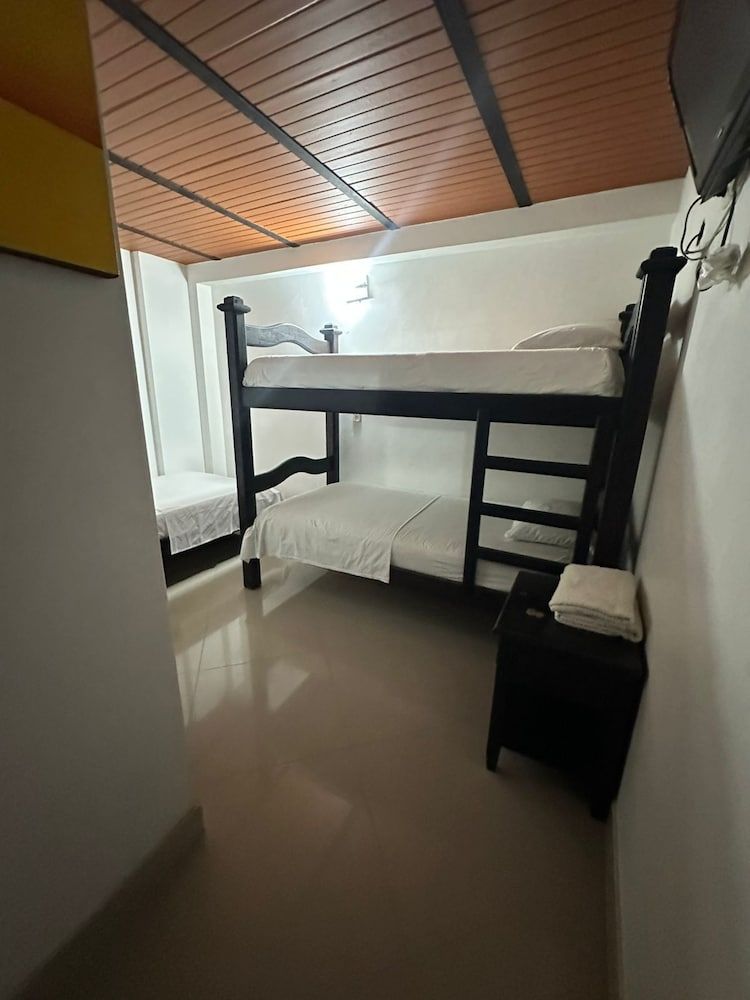 HOTEL PUERTO DORADO Basic Triple Room