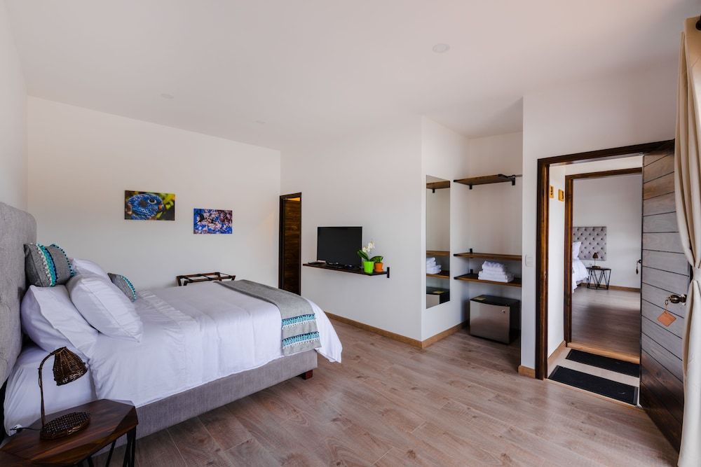 Hotel Terasu Salento Deluxe Room, 1 King Bed, Terrace, Mountain View 3