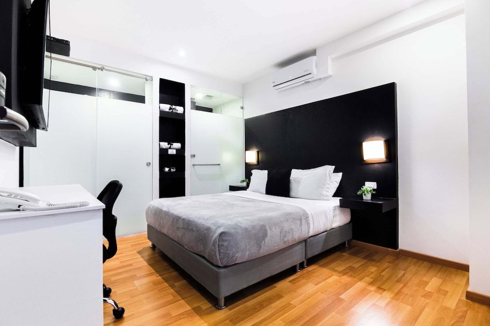 Hotel Z3 Standard Double Room 9