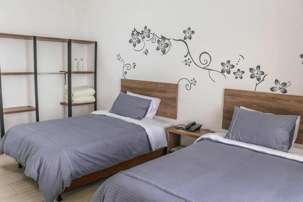 Hotel Entre Lomas Standard Twin Room, Multiple Beds, Ensuite, Mountain View 2