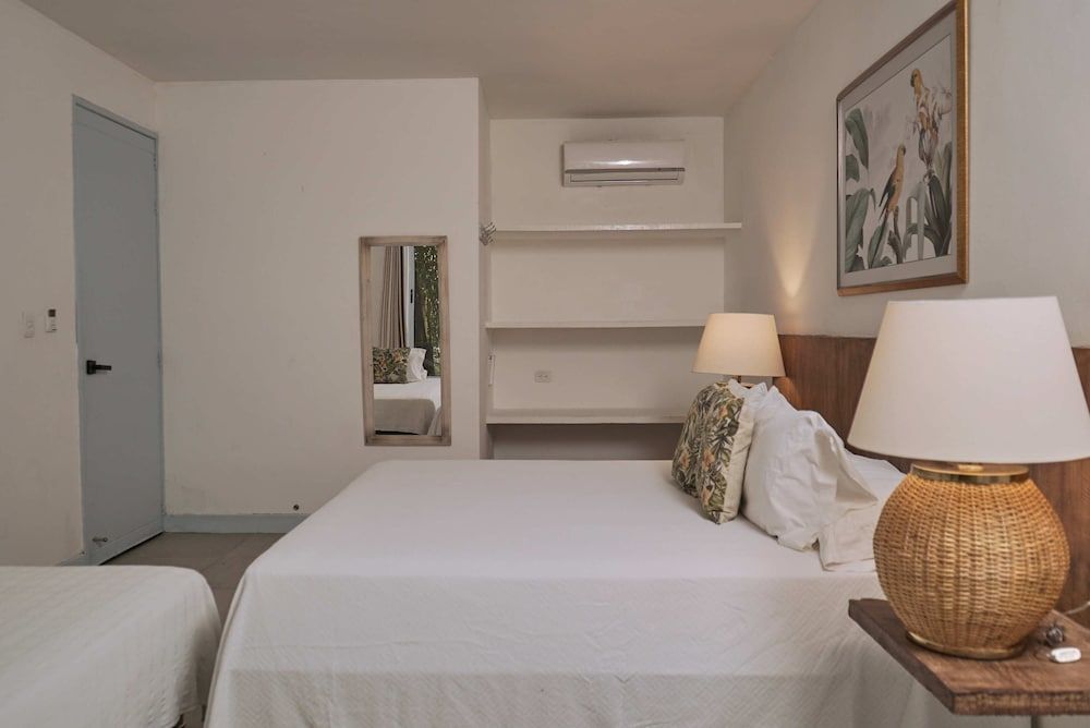 El Bosque Boutique Hotel Standard Triple Room 2