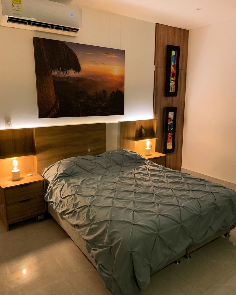 Senior Suite