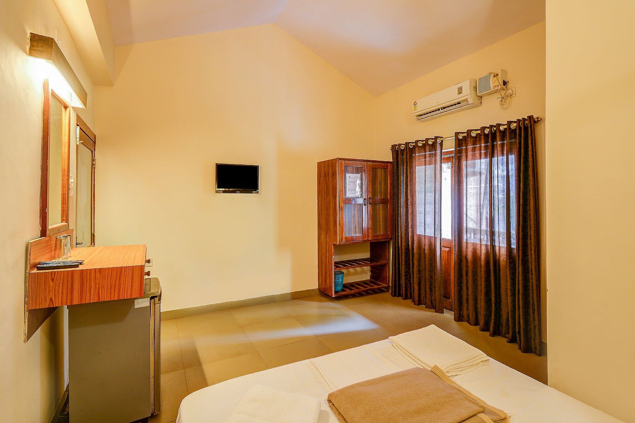Hotel Lua Nova Goa Standard Double Non AC 11