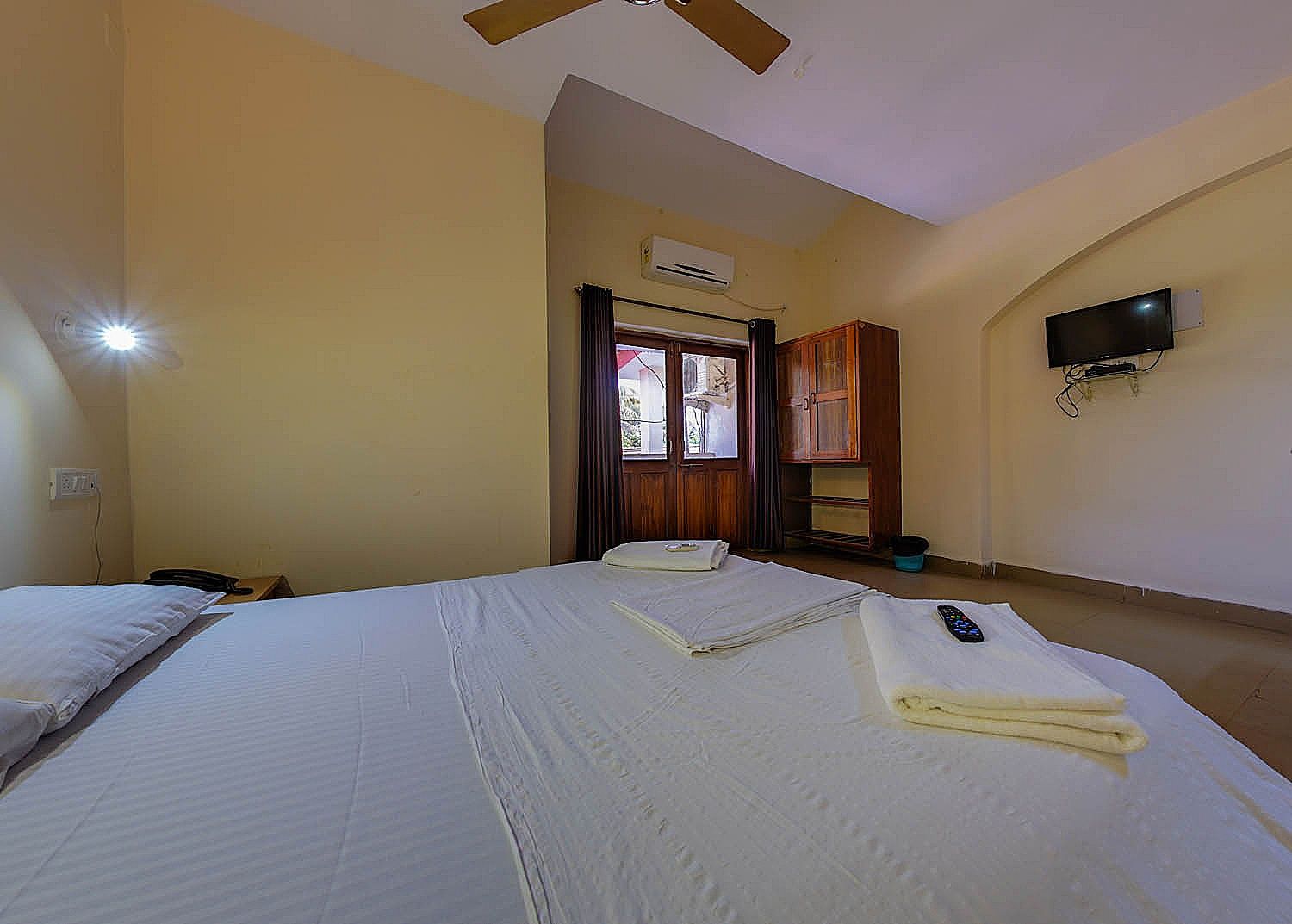 Hotel Lua Nova Goa Standard Double Non AC 6