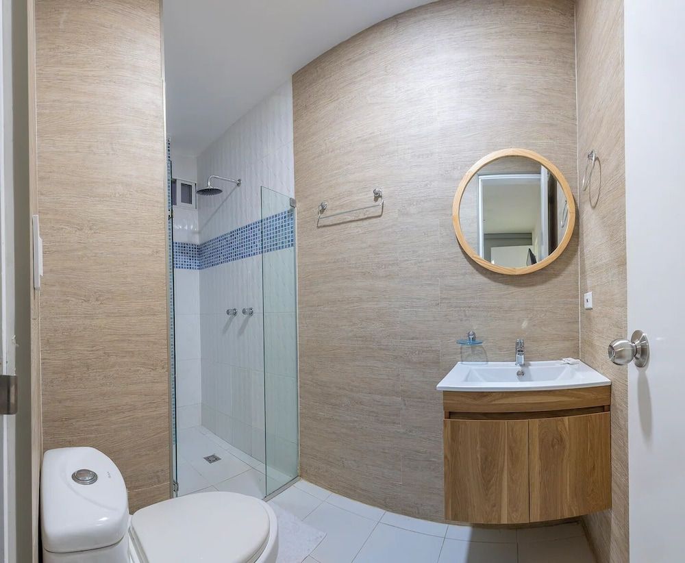 Miami Hotel Cartagena Premium Room, 1 Queen Bed, Private Bathroom 4