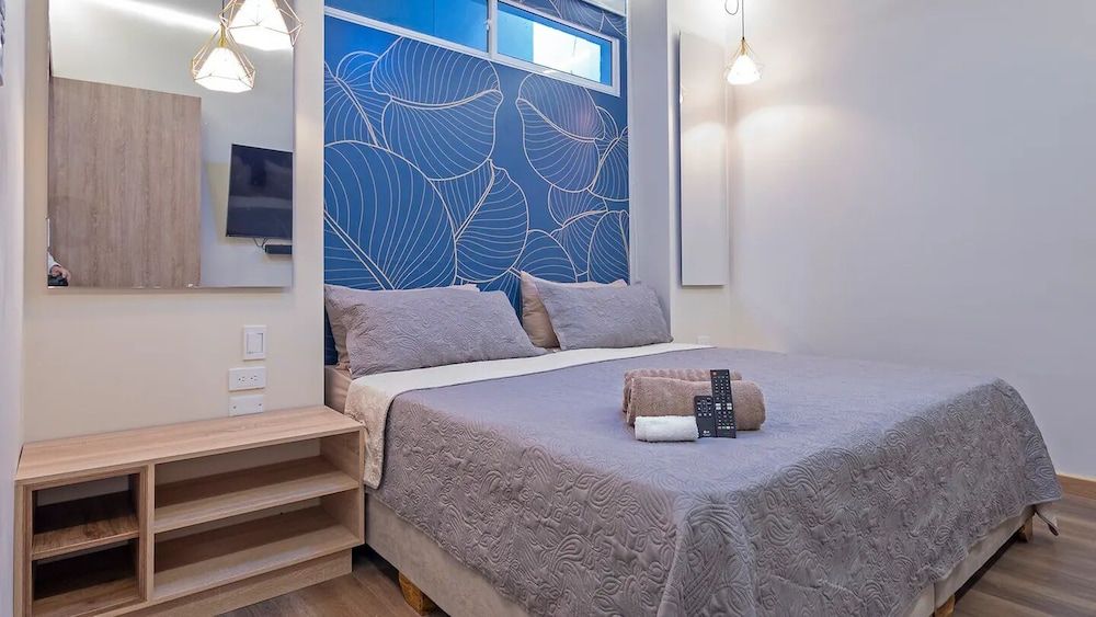 Miami Hotel Cartagena Luxury Loft, Multiple Bedrooms, Partial Ocean View 3