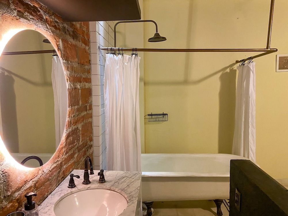 Casa Charlotte Alma Hotels Superior Suite 3