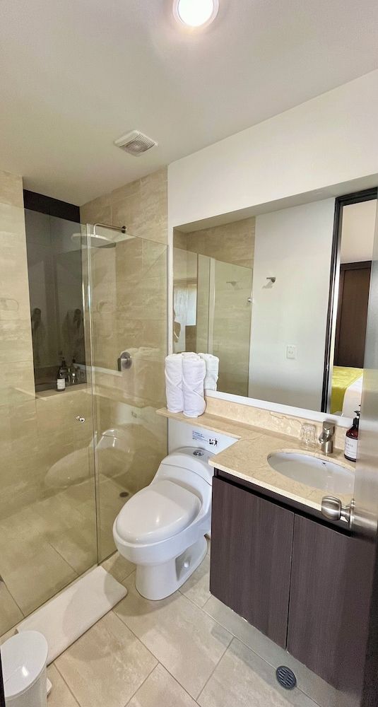 Room-apartasuite Cercana al Aeropuerto i Room, 1 Bedroom, Accessible, Smoking 4