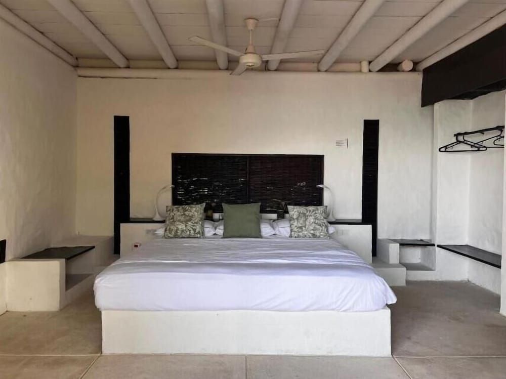 Isla Unica - Islas del Rosario Superior Room 2