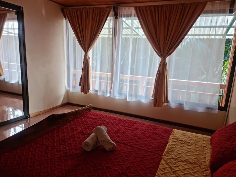 Cool Waters Jungle Villas Luxury Apartment, Mountain View 18