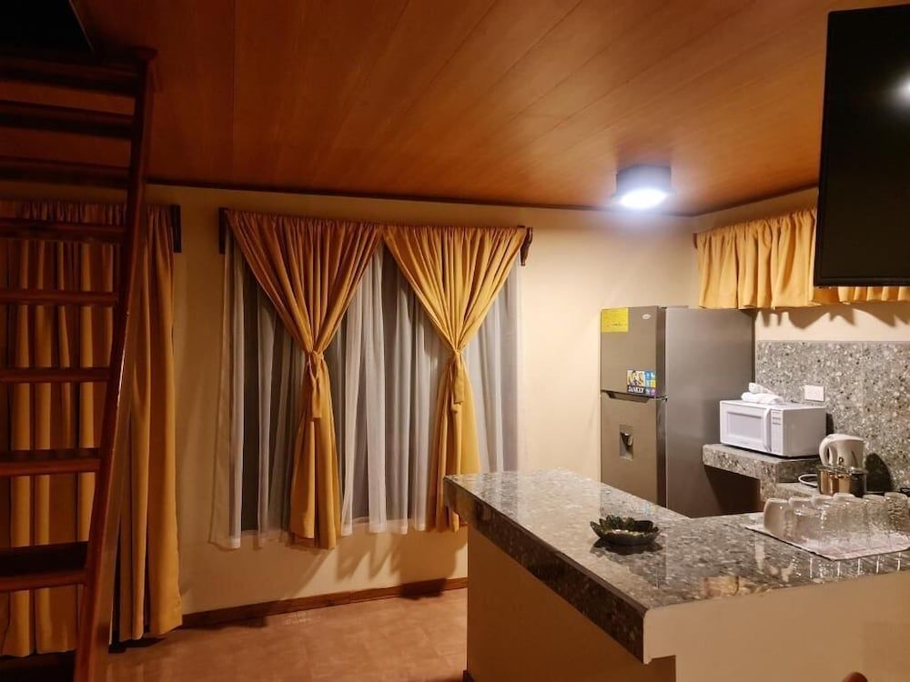 Cool Waters Jungle Villas Luxury Apartment, Mountain View 20