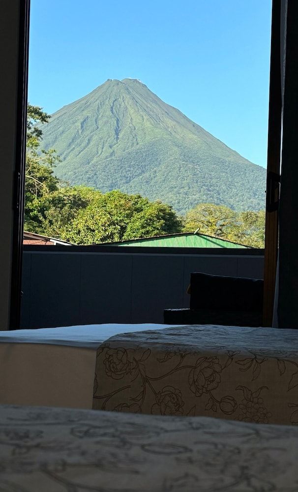 Arenal Monara Superior Room, Mountain View 15