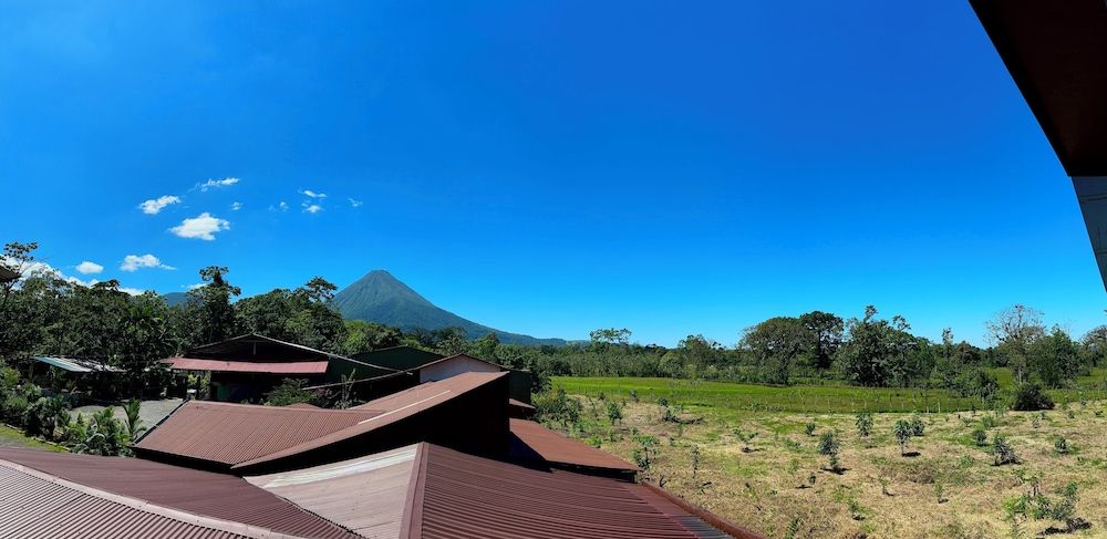 Arenal Monara Superior Room, Mountain View 16