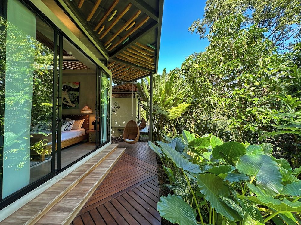 Deluxe House, 5 Bedrooms, Garden View